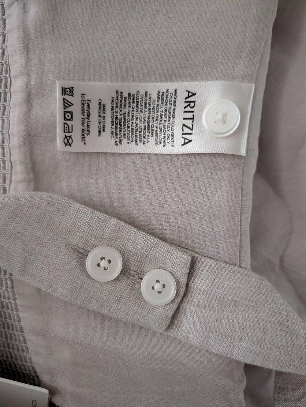 NWT ARITZIA - Whisper Linen Halter Top - Beige Linen - SIZE: L/G - Picture 11 of 11
